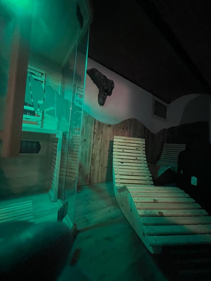 Отель Domacija Paternoster Litija Экстерьер фото
