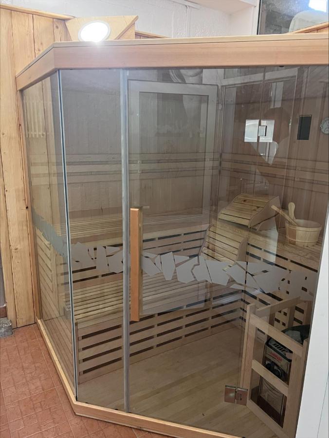 Отель Domacija Paternoster Litija Экстерьер фото