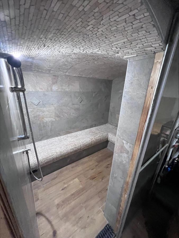 Отель Domacija Paternoster Litija Экстерьер фото